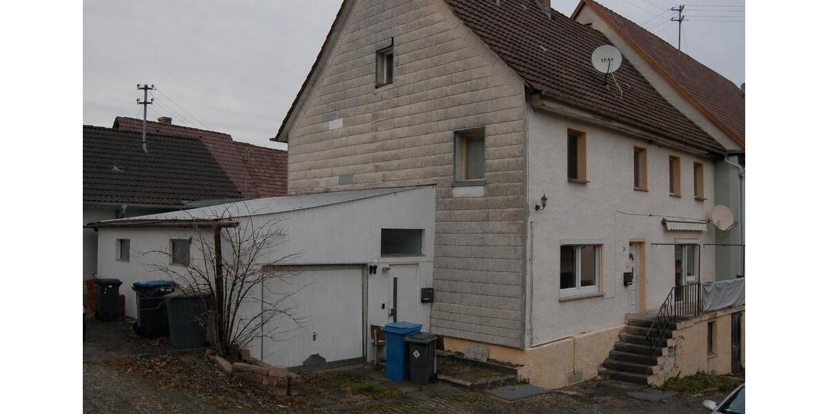 Doppelhaushälfte Mengen - 6 Zimmer, 165 m&sup2;, 220.000&euro; | Angebot:27119952