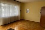 Zentral gelegenes Einfamilienhaus mit kleinem Garten zimmer