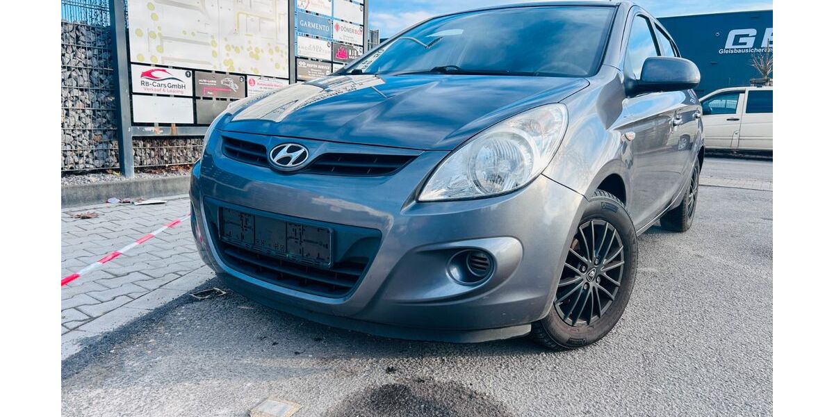 Hyundai i20 159.000 km 2.950 &euro; Gelsenkirchen 45884