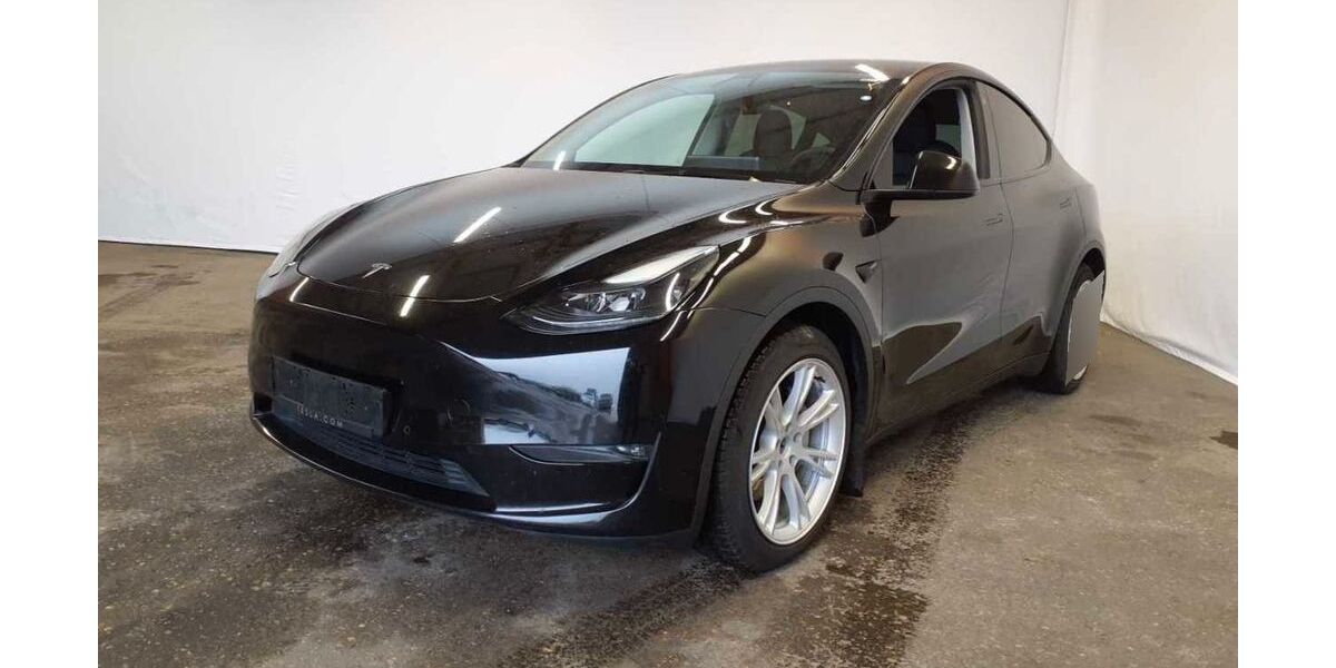 Tesla Model Y 134.552 km 28.990 &euro; Weinstadt 71384