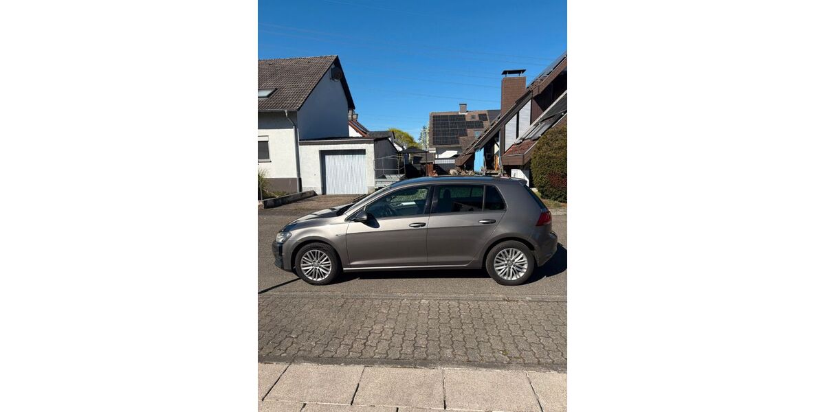 VW Golf 118.000 km 11.900 &euro; Eggenstein 76344