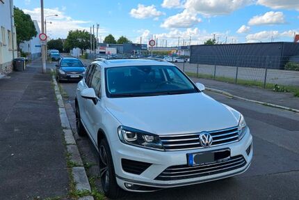 VW Touareg 238.795 km 18.990 &euro; Erfurt 99099