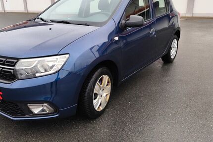 Dacia Sandero 82.000 km 6.500 &euro; Rentweinsdorf 96184