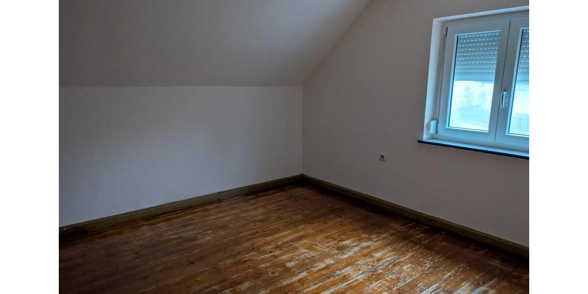 Mehrfamilienhaus, Wohnhaus Vilshofen an der Donau - 9 Zimmer, 215 m&sup2;, 1.390&euro; | Angebot:26102324