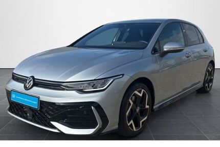 VW Golf 9.350 km 32.940 € Blankenburg 38889