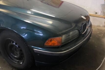 BMW 520 247.500 km 2.250 &euro; Drebkau 03116