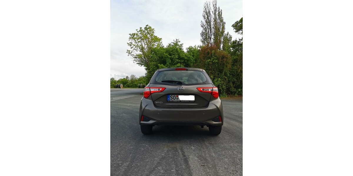 Toyota Yaris 99.492 km 11.500 € Geseke 59590