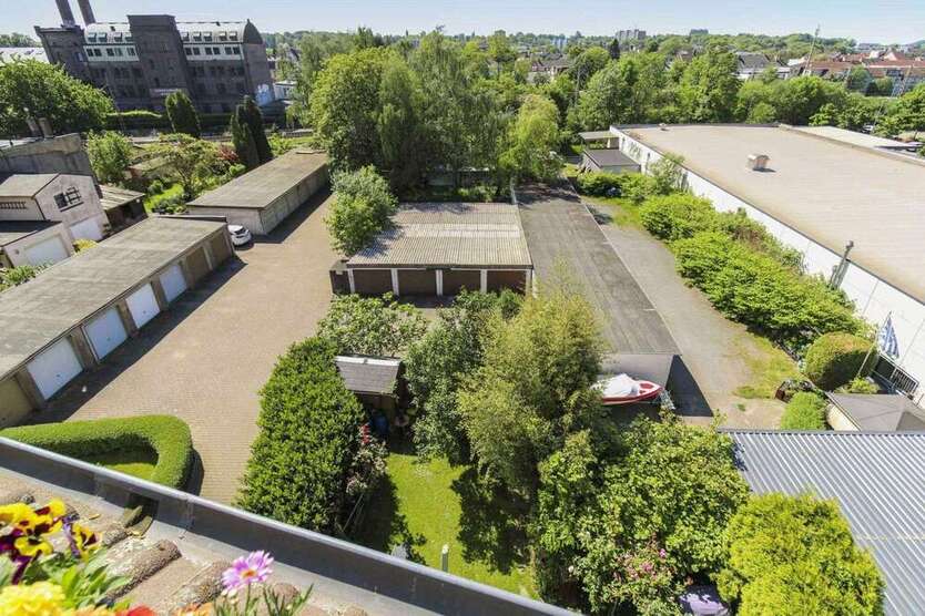 Wohnung zum Kaufen in Mülheim an der Ruhr 230.000 € 142.23 m²