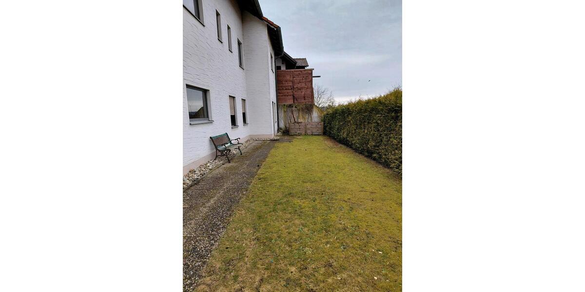 Einfamilienhaus Roding - 10 Zimmer, 180 m&sup2;, 1.300&euro; | Angebot:25126418