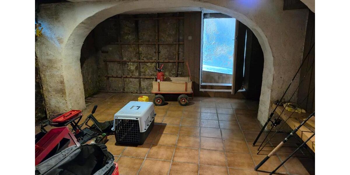 Mehrfamilienhaus, Wohnhaus Ottweiler - 9 Zimmer, 200 m&sup2;, 139.000&euro; | Angebot:26868850