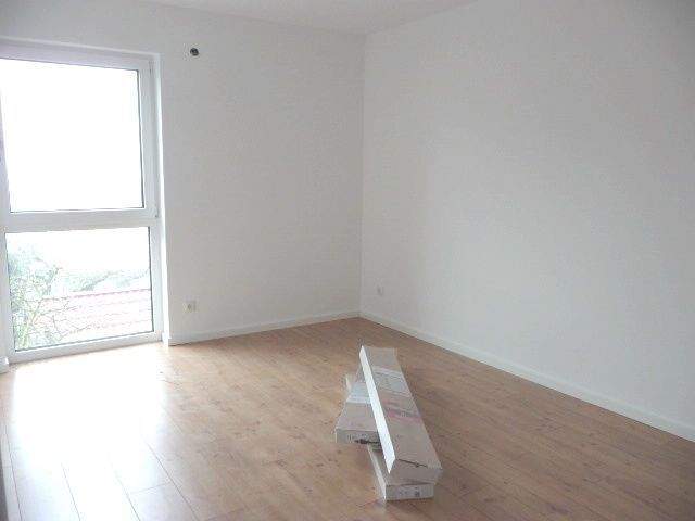 **ERSTBEZUG - Innovativ und modern - 4-Zi-Whg mit Balkon** 4 zimmer