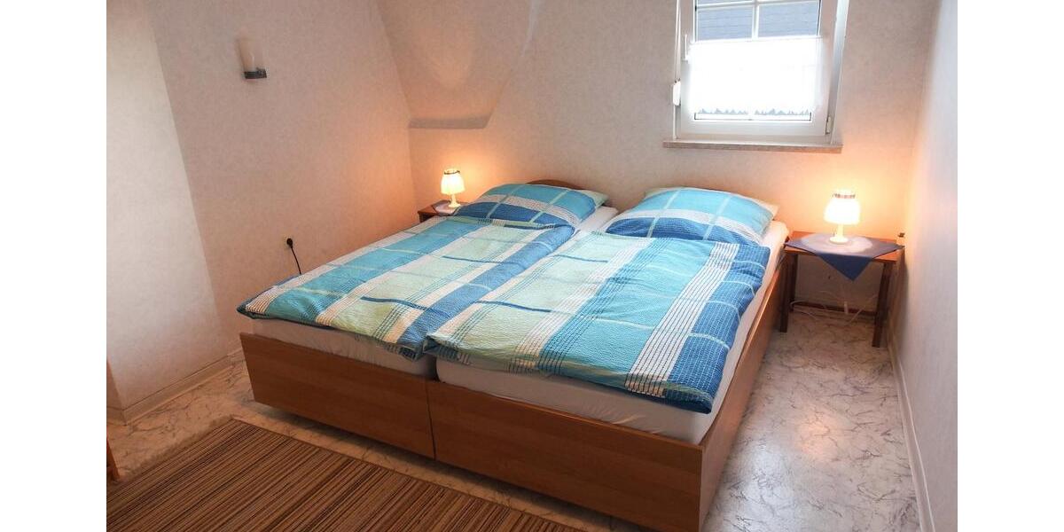 Reihenhaus Zell (Mosel) - 4 Zimmer, 67 m&sup2;, 99.000&euro; | Angebot:26826224