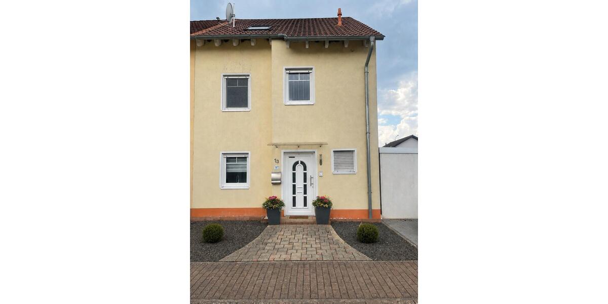 Reihenhaus Bad Sobernheim - 5 Zimmer, 130 m&sup2;, 374.000&euro; | Angebot:27086401
