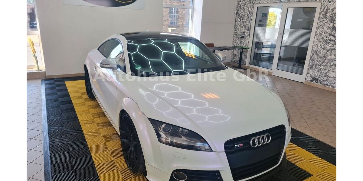 Audi TT 215.800 km 6.950 &euro; Anröchte 59609