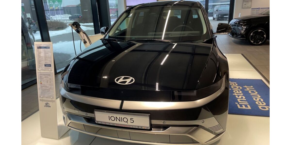 Hyundai IONIQ 5 2.555 km 48.990 &euro; Oldenburg in Holstein 23758