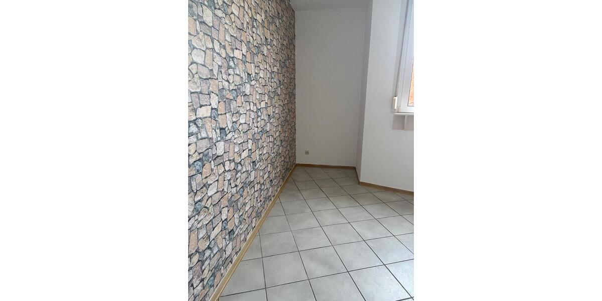 Dachgeschoßwohnung Gangelt - 2 Zimmer, 68 m&sup2;, 700&euro; | Angebot:25444000