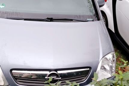 Opel Meriva 141.000 km 2.530 € Stuttgart 70378