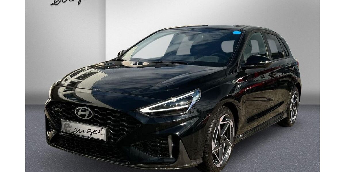 Hyundai i30 2.990 km 24.484 &euro; Wunsiedel 95632