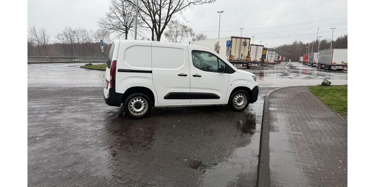 Peugeot Partner 179.000 km 9.519 &euro; Emstek 49685