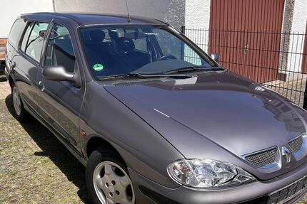Renault Megane 140.000 km 1.200 &euro; Hanau 63456