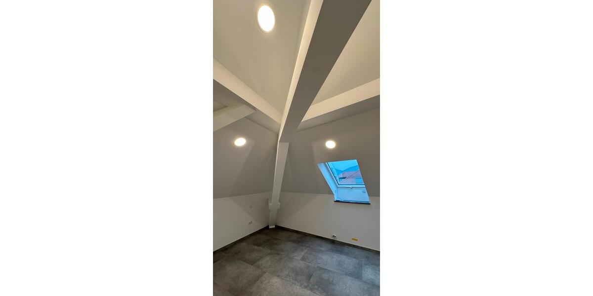 3 Zimmer Dachgeschoss - Wohnung 3 zimmer