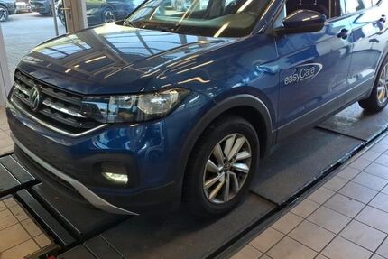 VW T-Cross 97.950 km 16.880 &euro; Baiersdorf 91083