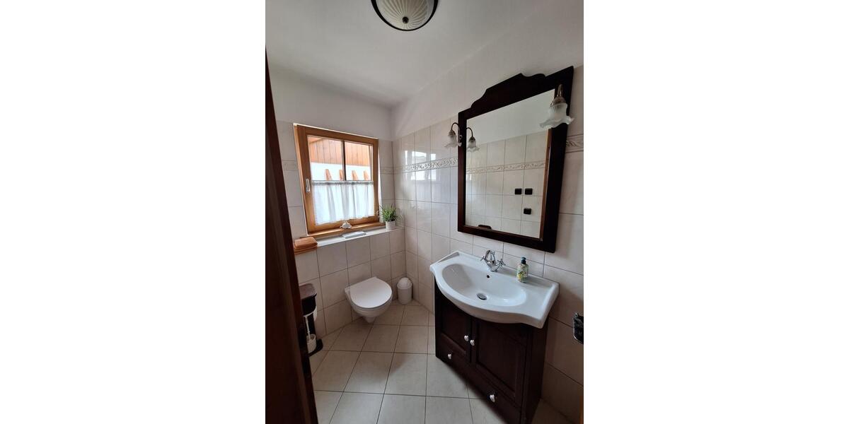 Einfamilienhaus Berg - 4 Zimmer, 169 m&sup2;, 3.200&euro; | Angebot:24589735