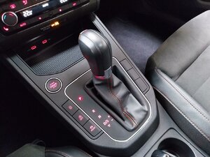 Seat Ibiza FR Pano Navi Virtual SHZ Navi Tempo 34.000 km 19.190 &euro; HAAN 42781