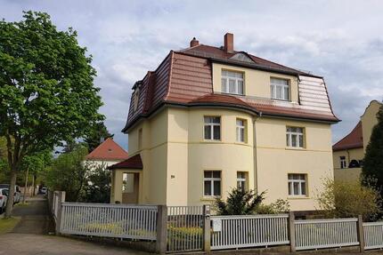 Zwei bis Dreifamilienhaus in Radebeul Niederlößnitz zu verkaufen