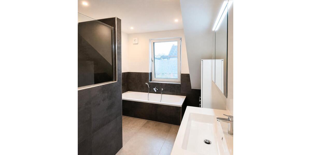 Dachgeschoßwohnung Faulbach - 4 Zimmer, 112 m&sup2;, 1.130&euro; | Angebot:26425732
