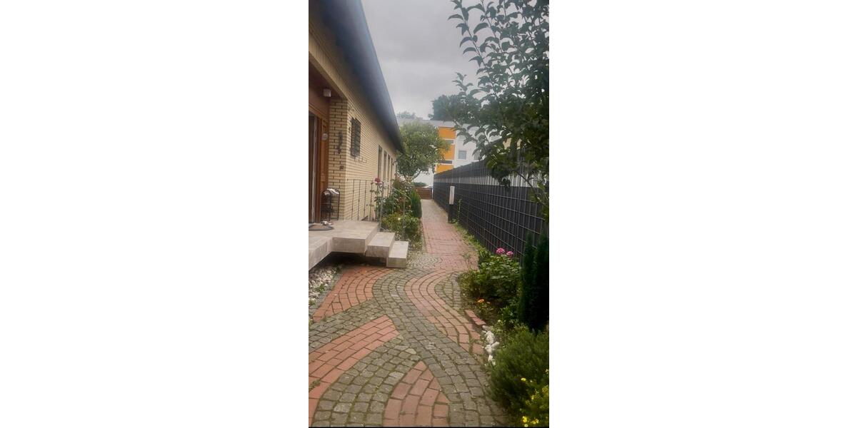 Großzügiges Ein- bis Zweifamilienhaus in Arnum Hemmingen! 7 zimmer