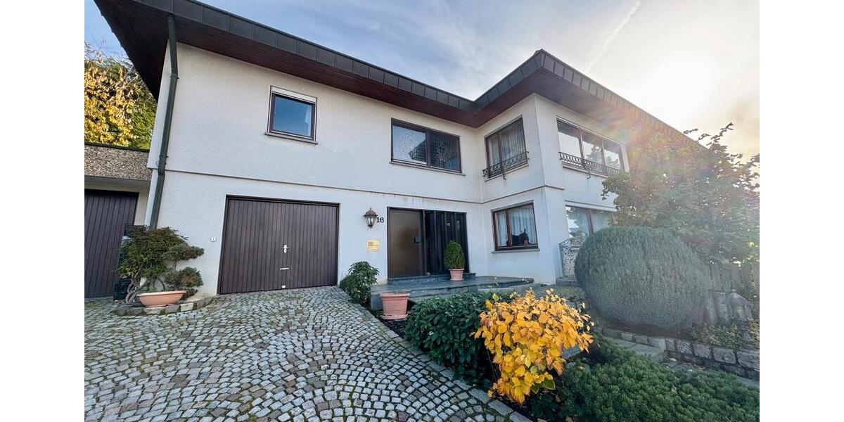 Herrschaftliches Einfamilienhaus mit großem Grundstück! 6 zimmer