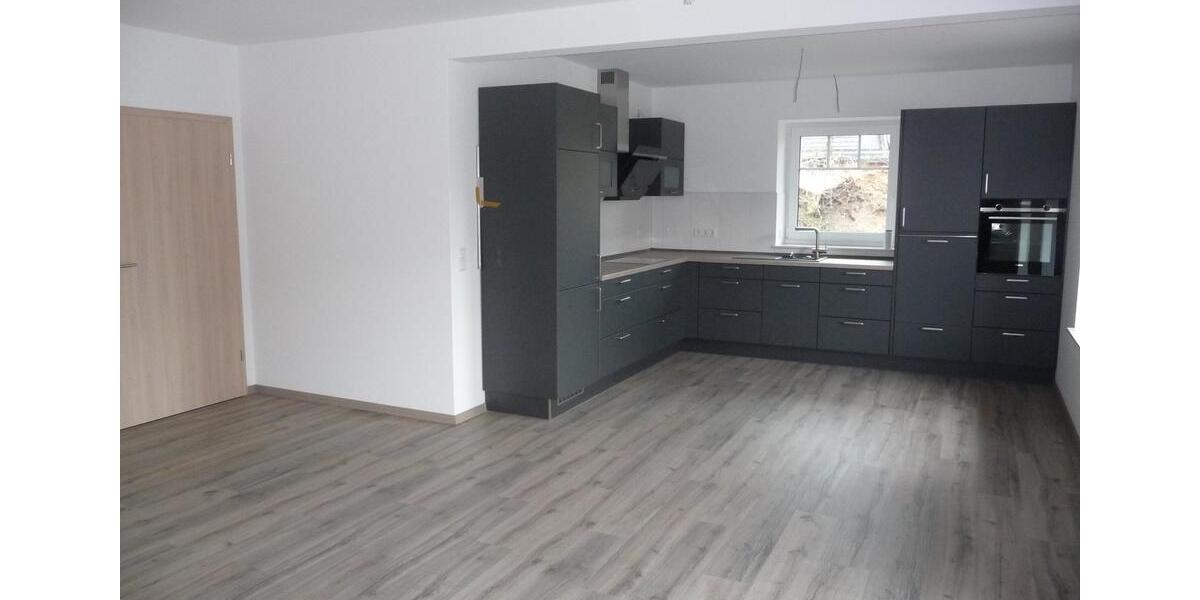 Doppelhaushälfte Stolk - 4 Zimmer, 105 m&sup2;, 1.250&euro; | Angebot:26340955