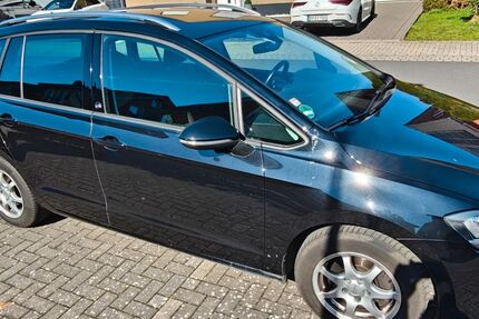 VW Golf Sportsvan 130.000 km 13.500 &euro; Kerpen 50170