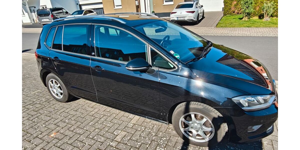 VW Golf Sportsvan 130.000 km 13.500 &euro; Kerpen 50170