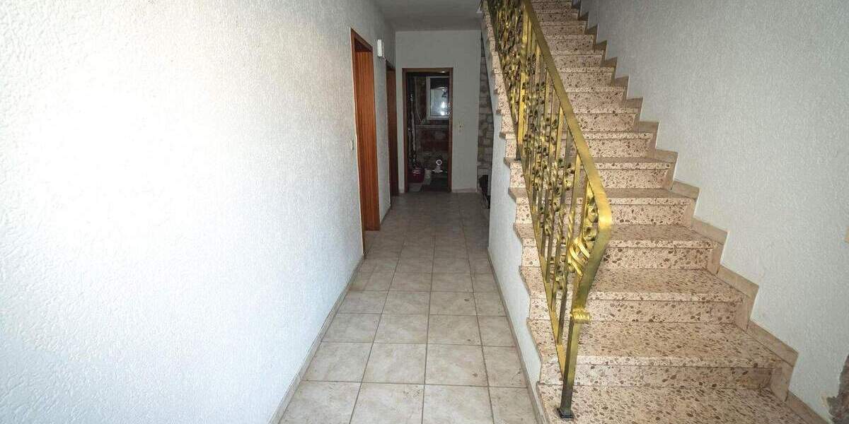 Einfamilienhaus Bad Königshofen Gabolshausen - 4 Zimmer, 103 m&sup2;, 89.000&euro; | Angebot:25744216