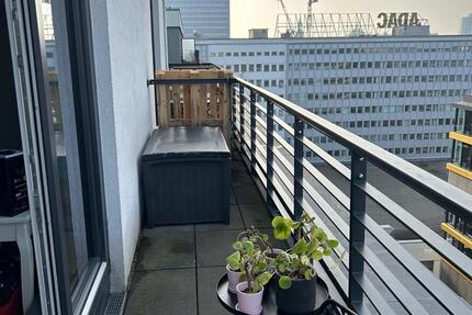 Haus Berlin - 1 Zimmer, 25 m&sup2;, 900&euro; | Angebot:26414377