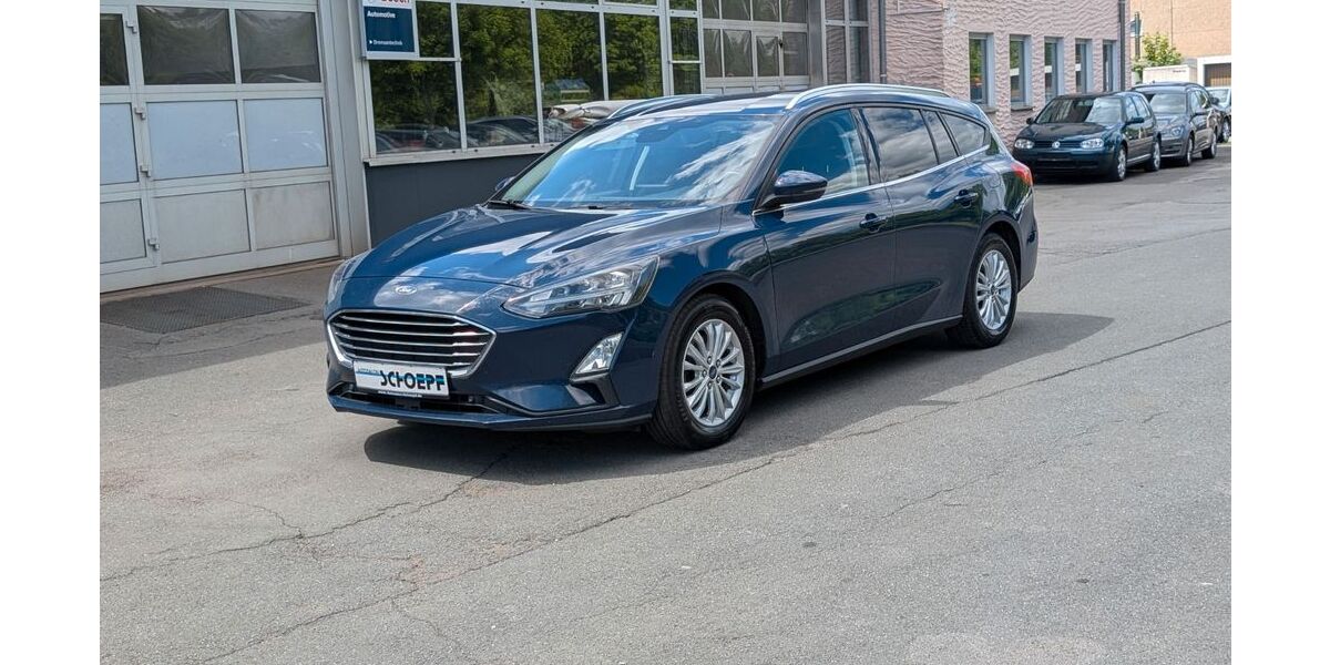 Ford Focus 175.000 km 8.490 &euro; Naila 95119