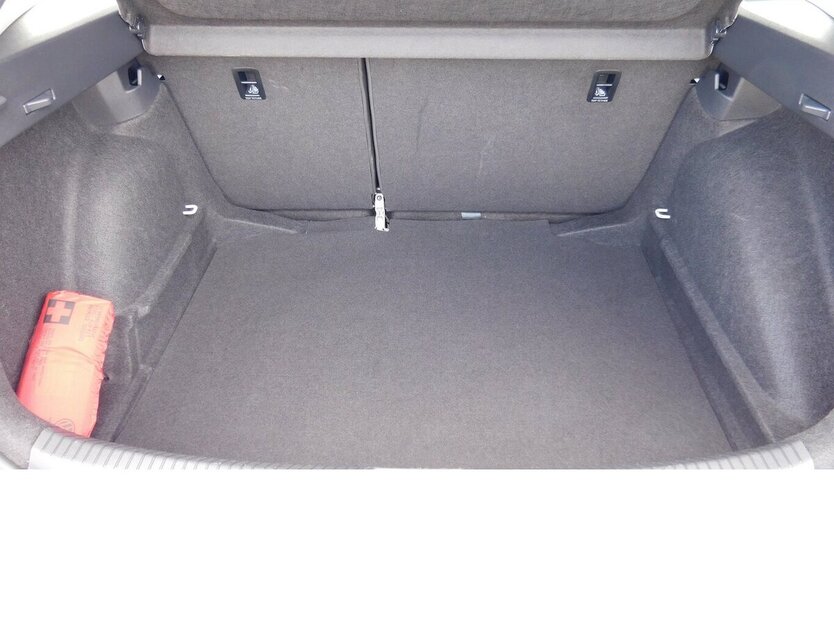 VW Taigo 1.0 TSI BMT Klima LED Navi 27.600 km 16.990 € Vordorf 38533
