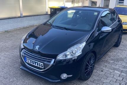 Peugeot 208 150.365 km 2.460 &euro; fleckeby 24357