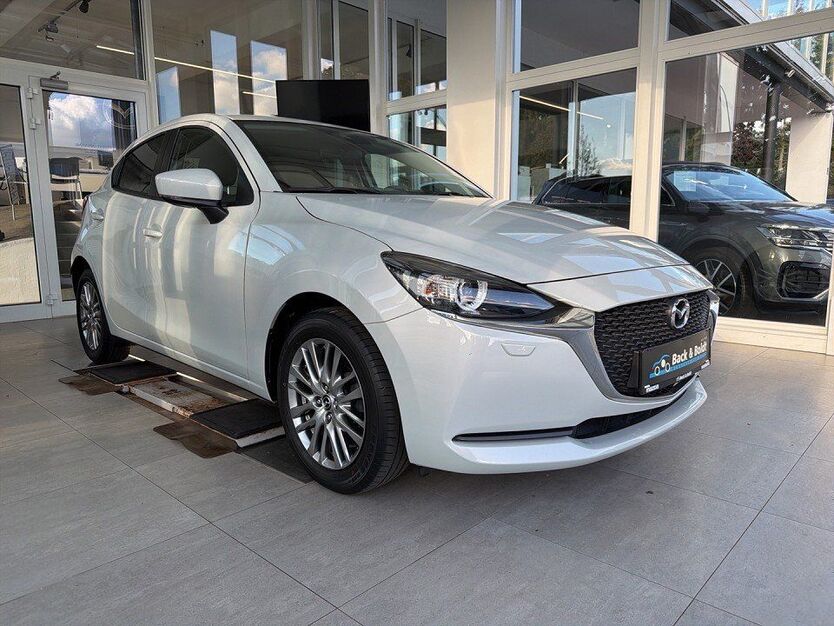 Mazda 2 57.408 km 15.950 € Hamburg 22761