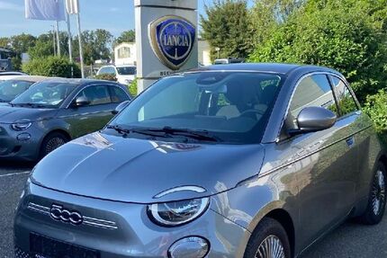 Fiat 500e 7.800 km 22.450 &euro; Asperg 71679