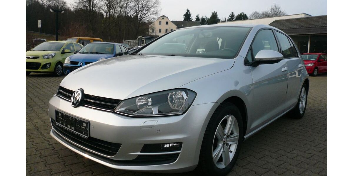 VW Golf 96.400 km 9.990 &euro; Schneeberg 08289