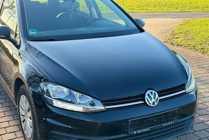 VW Golf 184.000 km 7.200 &euro; Lähden 49774