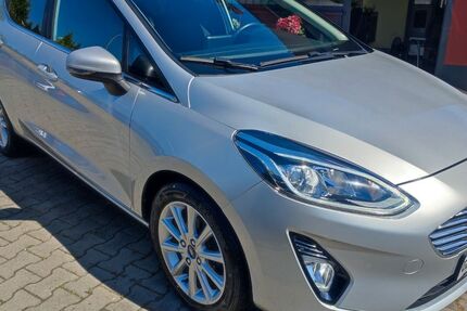 Ford Fiesta 75.971 km 9.999 € Ebermannsdorf 92263