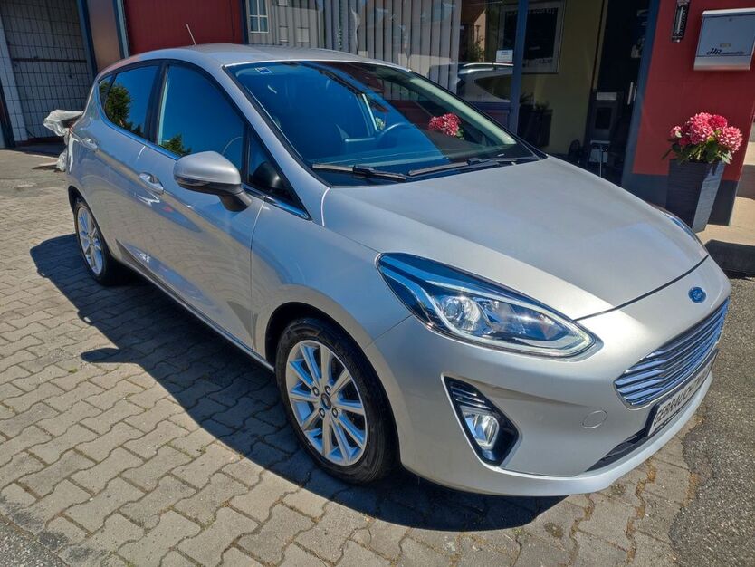 Ford Fiesta 75.971 km 9.999 € Ebermannsdorf 92263