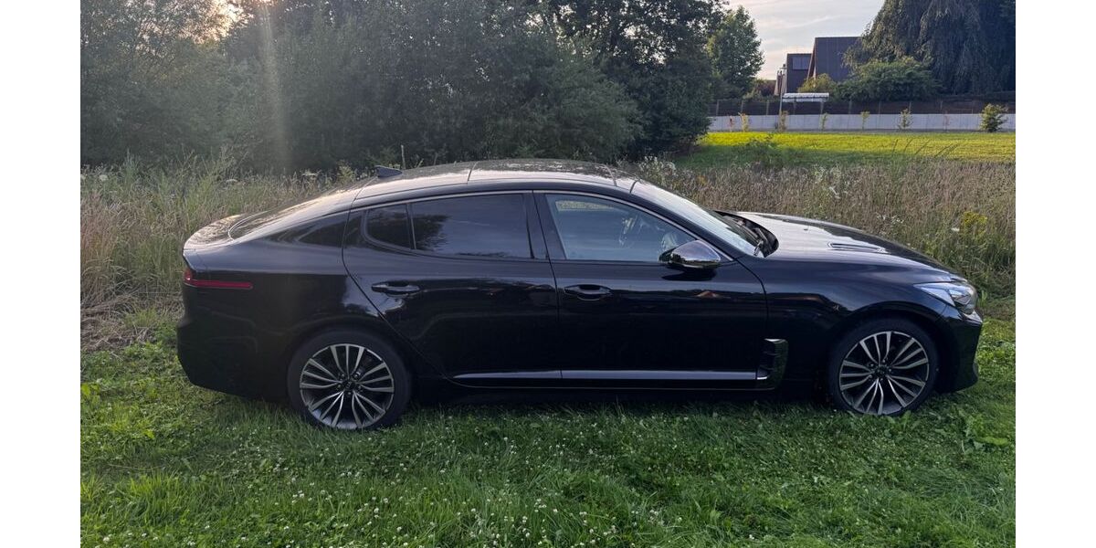 Kia Stinger 130.000 km 19.000 &euro; Voerde 46562