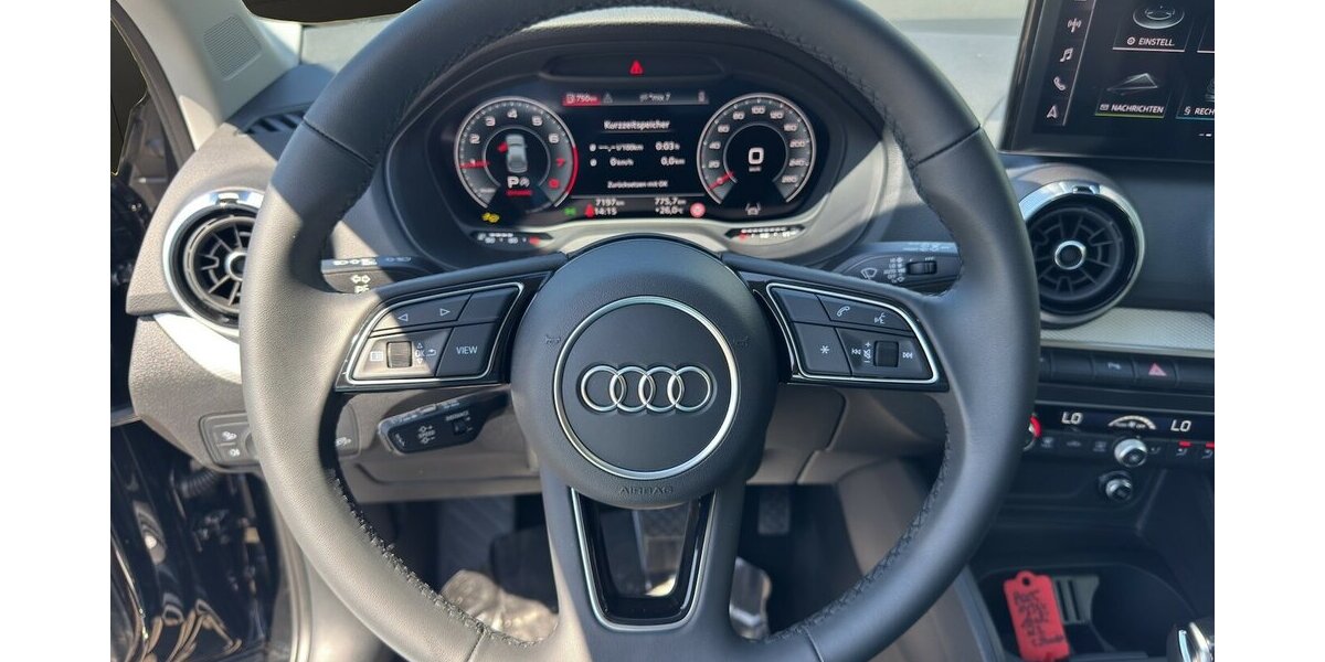 Audi Q2 35 TFSI S line S Tronic/Kamera/PDC/ACC/SHZG/LED 7.197 km 29.440 &euro; Bamberg 96052