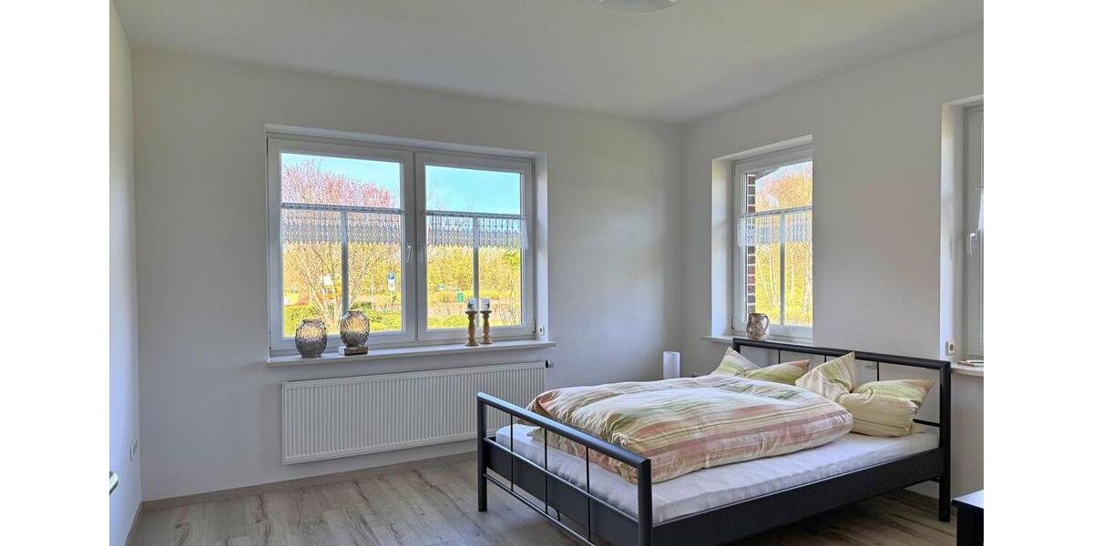 Einfamilienhaus Uplengen - 4 Zimmer, 140 m&sup2;, 1.200&euro; | Angebot:26235096