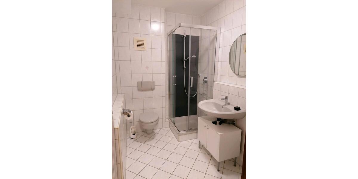 Dachgeschoßwohnung Würzburg Dürrbachau - 2 Zimmer, 40 m&sup2;, 660&euro; | Angebot:25326572